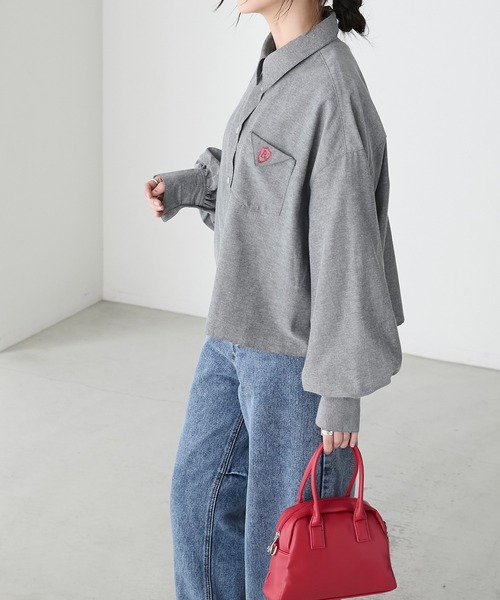 BONLECILL(ボンルシール)の「エンブレム刺繍ボリュームスリーブオックスシャツ(シャツ/ブラウス・レディース・ブラック/オフホワイト/ブルー/ネイビー・FREE)」の6枚目の写真