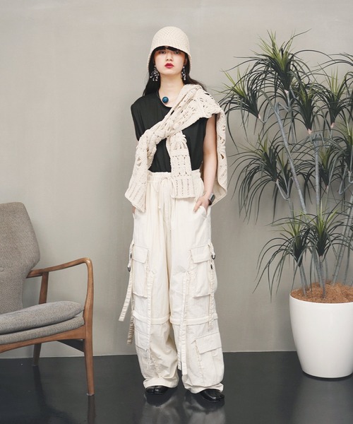 Aphlotus(アプロタス)の「ナイロンワッシャー テクノパンツ【セレクトアイテム】(カーゴパンツ・メンズ・ブラック/オフホワイト・LARGE/X-LARGE)」の1枚目の写真