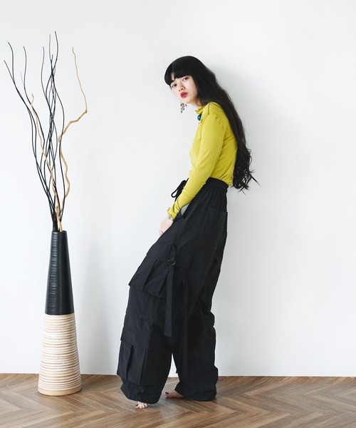 Aphlotus(アプロタス)の「ナイロンワッシャー テクノパンツ【セレクトアイテム】(カーゴパンツ・メンズ・ブラック/オフホワイト・LARGE/X-LARGE)」の7枚目の写真