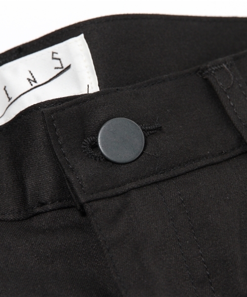 WHO'S WHO gallery（フーズフーギャラリー）の「【SKINS】02AWスキニーパンツ（その他パンツ・メンズ・ブラック・X-SMALL/SMALL/MEDIUM/LARGE）」の11枚目の写真