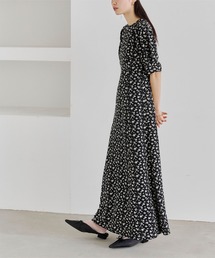 titivate | クルーネックフレアワンピース(ワンピース)