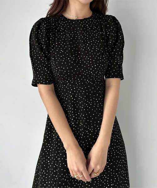 titivate（ティティベイト）の「クルーネックフレアワンピース（ワンピース・レディース・ブラック系その他/ブラック系その他2・M/PS(XS－S)/L/TM）」の4枚目の写真