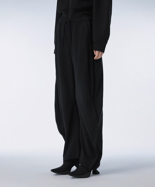 JNBY(ジェーエヌビーワイ)の「Drawstring-waist Fringed Banana Trousers(その他パンツ・レディース・ピンク/ブラウン/ブラック・38/36/34)」の4枚目の写真