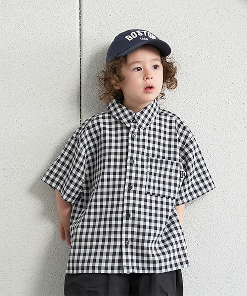 b・ROOM(ビールーム)の「ビッグシルエットアソート半袖シャツ(シャツ/ブラウス・キッズ・ターコイズブルー/サックスブルー/ライトブルー/ブラック/モスグリーン/ベージュ/マスタード/ネイビー/ラベンダー/チャコール・100cm/110cm/120cm/130cm/140cm/150cm)」の2枚目の写真