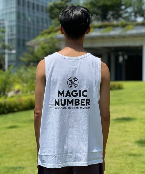 MAGIC NUMBER（マジック ナンバー）の「【MAGIC NUMBER】STOCK LOGO US COTTON TANK（タンクトップ・メンズ・ホワイト/ブラック・MEDIUM/LARGE/X-LARGE）」の2枚目の写真