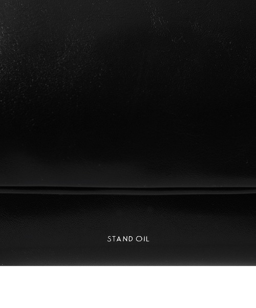 STANDOIL（スタンドオイル）の「STAND OIL/スタンドオイル FLUFFY REGULAR ショルダーバッグ（ショルダーバッグ・レディース・ブラック/ナチュラル・ONE SIZE）」の4枚目の写真