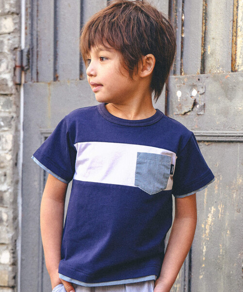 BeBe（ベベ）の「【お揃い】ギンガムチェックポケット配色天竺Tシャツ(90~150cm)（Tシャツ/カットソー・キッズ・グリーン/ネイビー・130cm/120cm/110cm/140cm/100cm/150cm/90cm）」の2枚目の写真