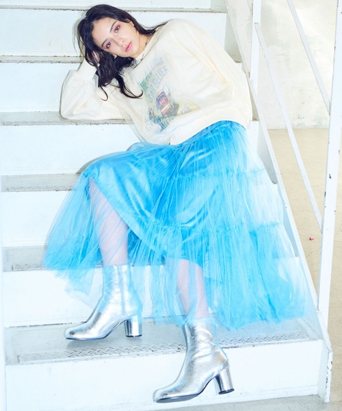 ELLEgirl（エルガール）の「チュールレイヤードスウェットプルオーバー【ELLEgirl/エル ガール】（スウェット・レディース・アイボリー/ライトグレー・FREE）」の18枚目の写真