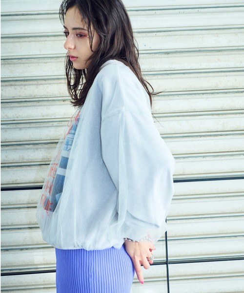 ELLEgirl（エルガール）の「チュールレイヤードスウェットプルオーバー【ELLEgirl/エル ガール】（スウェット・レディース・アイボリー/ライトグレー・FREE）」の21枚目の写真