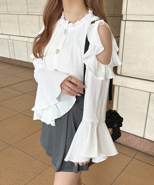 apres jour（アプレジュール）の「キラキラボタン肩開きブラウス【ZOZOTOWN限定アイテム】（シャツ/ブラウス・レディース・ブラック/ピンクベージュ/オフホワイト・X-LARGE/フリー）」の15枚目の写真