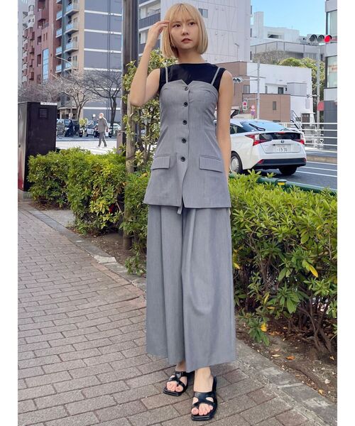 MURUA（ムルーア）の「カットワークトングサンダル（サンダル・レディース・ホワイト/ブラック・24.5/23.5）」の11枚目の写真