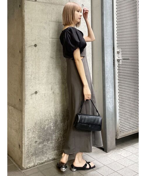 MURUA（ムルーア）の「カットワークトングサンダル（サンダル・レディース・ホワイト/ブラック・24.5/23.5）」の19枚目の写真