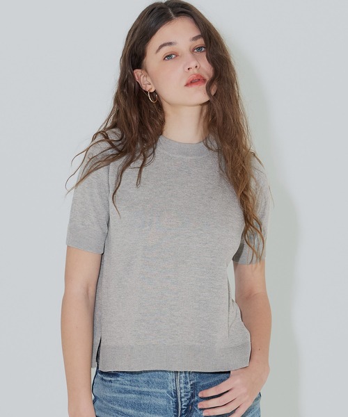 coca(coca)(コカ)の「サマーニットサイドスリットトップス(Tシャツ/カットソー・レディース・ブラック/アイボリー/ライトグレー/ライトグリーン/その他1/ライトピンク/ライトベージュ/ライトブルー/ホワイト/A・S/M/L/XL)」の4枚目の写真