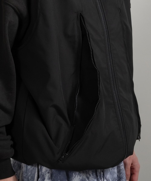 Perushu（ペルーシュ）の「アソートデザインジップスタンドネックベスト（ベスト・メンズ・ブラック/グレー系/ブラック系・MEDIUM/LARGE）」の18枚目の写真