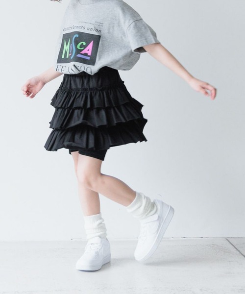 LOWRYS FARM(ローリーズファーム)の「カットティアードミニスカート 122364(スカート・キッズ・ブラック/グレー/レッド・110cm/120cm/130cm/140cm/150cm)」の2枚目の写真