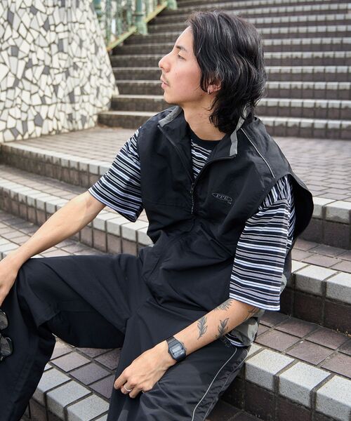 FFEIN(フェイン)の「【FFEIN(フェイン)】スタンドナイロン配色切替ベスト / 刺繍 ドローコード ブロークコア 【セットアップ対応】(ベスト・メンズ・ライトグレー/ブラック/ネイビー/ベージュ・SMALL/MEDIUM/LARGE)」の11枚目の写真