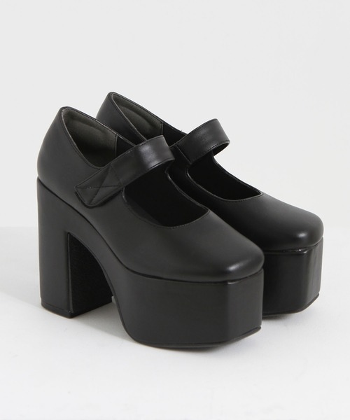 Newlyme（ニューリーミー）の「厚底ストラップパンプス（パンプス・レディース・ベージュ/ブラック/ブラック系その他・22.5cm/23cm/23.5cm/24cm/24.5cm/25cm）」の16枚目の写真