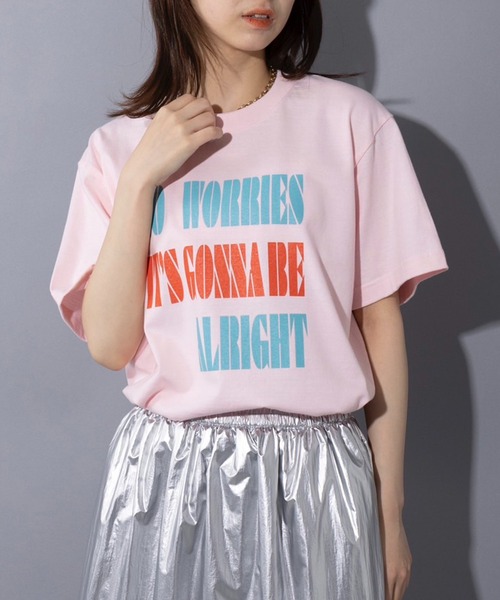 THE FINAL VIEW(ザファイナルビュー)の「【THE FINAL VIEW】NO WORRIES Vintage message logo print T-shirt unisex ビンテージ メッセージロゴプリントTシャツ ユニセックス(Tシャツ/カットソー・メンズ・ベビーピンク/グレイッシュブルー/ホワイト/スミクロ/ベージュ・S/M/L/XL)」の5枚目の写真