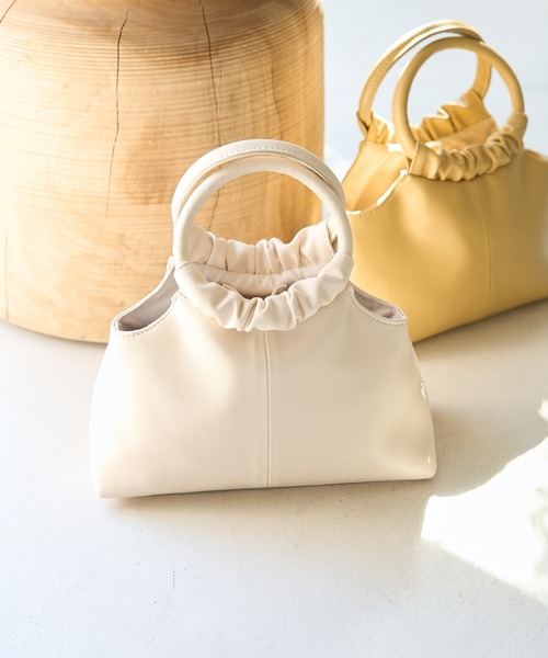 ROPE' PICNIC(ロペピクニック)の「ギャザーハンドルミニショルダーバッグ(ショルダーバッグ・レディース・ブラック/キナリ/イエロー系その他・FREE)」の2枚目の写真