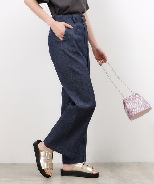 OPAQUE.CLIP（オペークドットクリップ）の「◆ストレッチデニムワイドパンツ【洗濯機洗い可】（デニムパンツ・レディース・ネイビー/ブルー・38/40/42）」の2枚目の写真