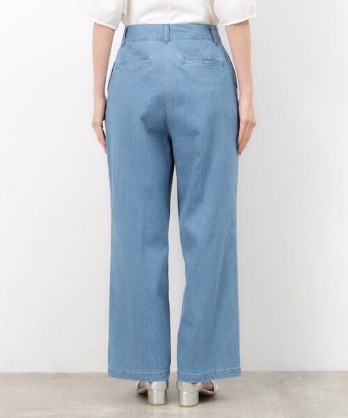 OPAQUE.CLIP（オペークドットクリップ）の「◆ストレッチデニムワイドパンツ【洗濯機洗い可】（デニムパンツ・レディース・ネイビー/ブルー・38/40/42）」の6枚目の写真