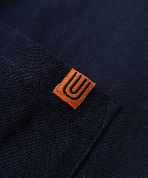 UNIVERSAL OVERALL(ユニバーサルオーバーオール)の「【UNIVERSAL OVERALL/ユニバーサルオーバーオール】 Uロゴ ピスネームタグ ワンポイントデザイン ビッグシルエット 半袖ポケットTシャツ/POCKET TEE(Tシャツ/カットソー・メンズ・オートミール/ライトピンク/ネイビー/ブラック/ホワイト・M/L/XL)」の10枚目の写真