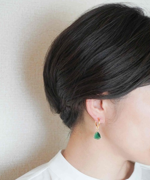 tone(トーン)の「【SHAHA】《SHAHA》16Kゴールドプレート/シンプル/3WAY/トライアングルガラスチャーム/フープイヤリング(MA)(イヤリング・レディース・パープル/ブルー/グリーン/ピンク/ブラウン/イエロー/クリア・FREE)」の22枚目の写真