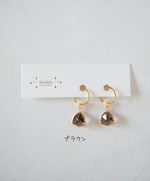 tone(トーン)の「【SHAHA】《SHAHA》16Kゴールドプレート/シンプル/3WAY/トライアングルガラスチャーム/フープイヤリング(MA)(イヤリング・レディース・パープル/ブルー/グリーン/ピンク/ブラウン/イエロー/クリア・FREE)」の14枚目の写真