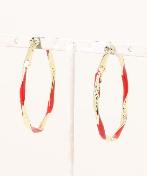 Coo+i(クーイ)の「ツートンカラー大ぶりフープピアス(ピアス(両耳用)・レディース・ホワイト/レッド/グリーン・FREE)」の4枚目の写真