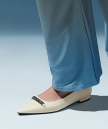 CHARLES & KEITH（チャールズ & キース）の「チェインリンク ポインテッドトゥバレエフラット（バレエシューズ・レディース）」