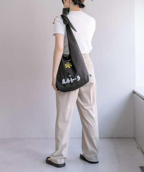 ear PAPILLONNER（イアパピヨネ）の「《撥水/A4サイズ対応/コラボ第二