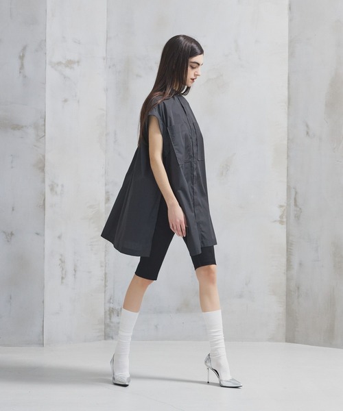 STERNBERG（スタンバーグ）の「フィットスキニーハーフパンツ（その他パンツ・レディース・ブラック・LARGE/MEDIUM）」の3枚目の写真