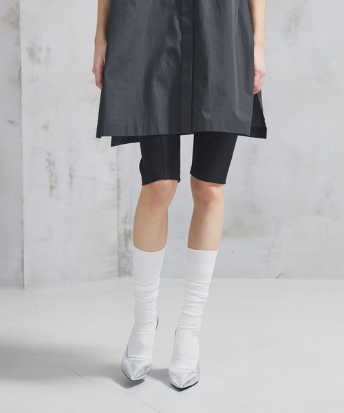 STERNBERG（スタンバーグ）の「フィットスキニーハーフパンツ（その他パンツ・レディース・ブラック・LARGE/MEDIUM）」の5枚目の写真