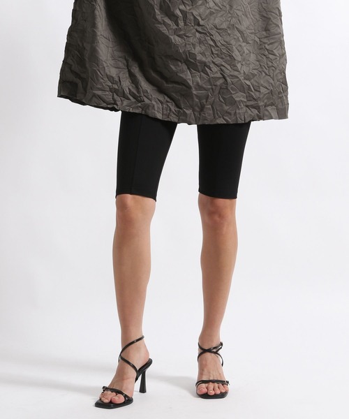 STERNBERG（スタンバーグ）の「フィットスキニーハーフパンツ（その他パンツ・レディース・ブラック・LARGE/MEDIUM）」の12枚目の写真