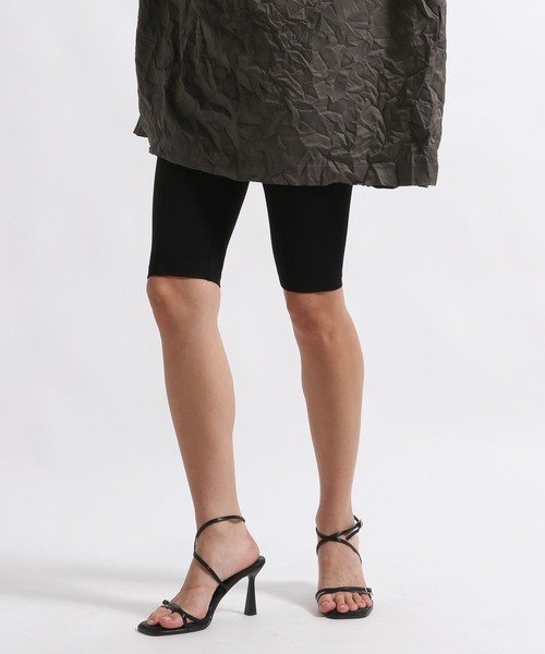 STERNBERG（スタンバーグ）の「フィットスキニーハーフパンツ（その他パンツ・レディース・ブラック・LARGE/MEDIUM）」の13枚目の写真