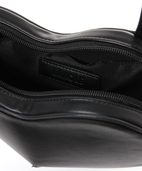 LAKOLE（ラコレ）の「ぷっくりハートポシェット / 132241（ショルダーバッグ・レディース・シルバー/ブラック/レッド・FREE）」の9枚目の写真