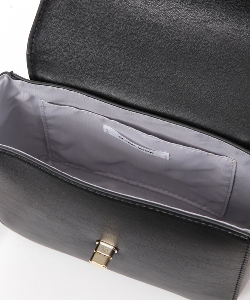 GLOBAL WORK（グローバルワーク）の「チェーンショルダーミニBAG/135899（ショルダーバッグ・キッズ・ブラック/アイボリー/レッド・FREE）」の9枚目の写真