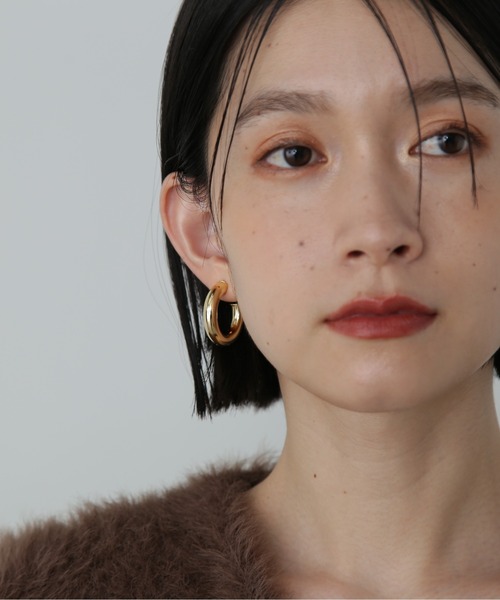 N.（N. Natural Beauty Basic）（エヌエヌナチュラルビューティーベーシック）の「◆ボリュームフープピアス（ピアス（両耳用）・レディース・ゴールド/シルバー・ﾌﾘ-）」の2枚目の写真