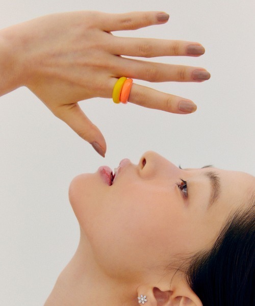 VINTAGE HOLLYWOOD(ビンテージハリウッド)の「●VIVID FLOW RING_7COLOR(リング・レディース・グリーン/アクア/ピンク/パープル/イエロー/オレンジ/ブラック・13/11)」の7枚目の写真