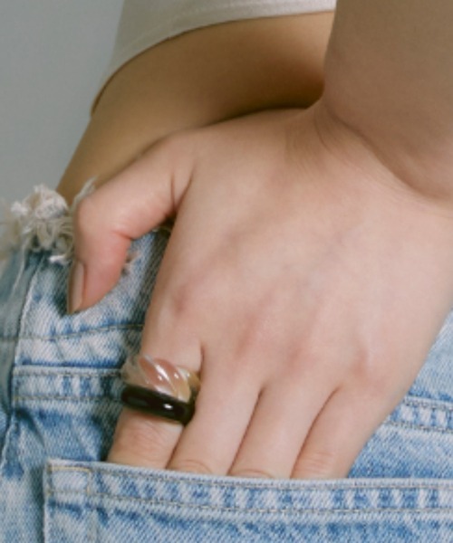 VINTAGE HOLLYWOOD(ビンテージハリウッド)の「●VIVID FLOW RING_7COLOR(リング・レディース・グリーン/アクア/ピンク/パープル/イエロー/オレンジ/ブラック・13/11)」の2枚目の写真