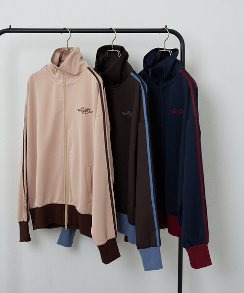 DISCOAT（ディスコート）の「【ユニセックス】ワンポイント刺繍トラックジャケット（パーカー・レディース・ベージュ/ネイビー/ブラウン・FREE）」の21枚目の写真