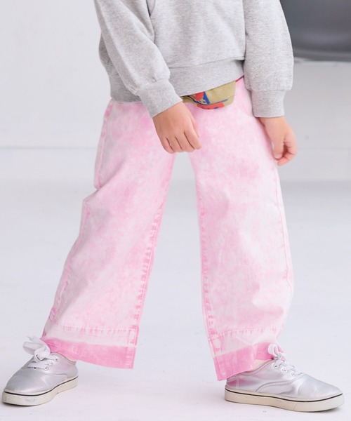 MARKEY'S（マーキーズ）の「カットオフバギーパンツ（デニムパンツ・キッズ・ブルー/ピンク・150/140/130/120/110/100/90）」の2枚目の写真