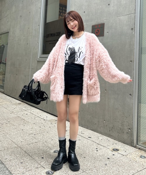 INTER FACTORY（インターファクトリー）の「さくら - シャギーニットVネックカーディガン - made in INTER FACTORY（カーディガン/ボレロ・レディース・ピンク/グレー・FREE）」の7枚目の写真