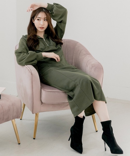 Julia Boutique(ジュリアブティック)の「フード付き ジップアップ スウェット ロングワンピース(ワンピース・レディース・ホワイト/ピンク/モカ/ブラック/カーキ/グレー・ONE)」の13枚目の写真