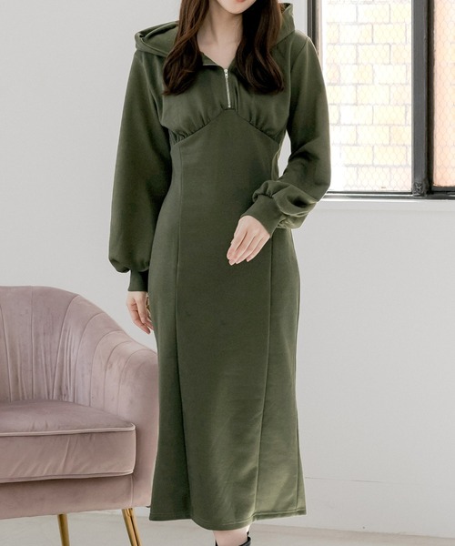 Julia Boutique(ジュリアブティック)の「フード付き ジップアップ スウェット ロングワンピース(ワンピース・レディース・ホワイト/ピンク/モカ/ブラック/カーキ/グレー・ONE)」の9枚目の写真