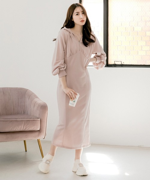 Julia Boutique(ジュリアブティック)の「フード付き ジップアップ スウェット ロングワンピース(ワンピース・レディース・ホワイト/ピンク/モカ/ブラック/カーキ/グレー・ONE)」の15枚目の写真