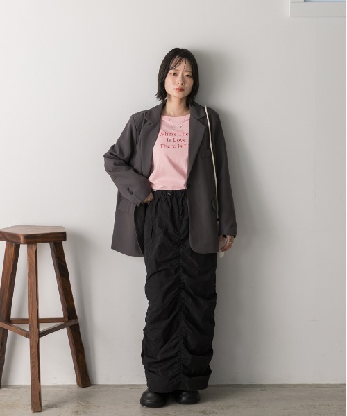 ad thie(アドティエ)の「3段ロゴプリント ロングTシャツ(Tシャツ/カットソー・レディース・ベージュ/ピンク/ブラック/オフホワイト・FREE)」の14枚目の写真