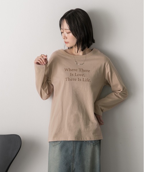 ad thie(アドティエ)の「3段ロゴプリント ロングTシャツ(Tシャツ/カットソー・レディース・ベージュ/ピンク/ブラック/オフホワイト・FREE)」の5枚目の写真