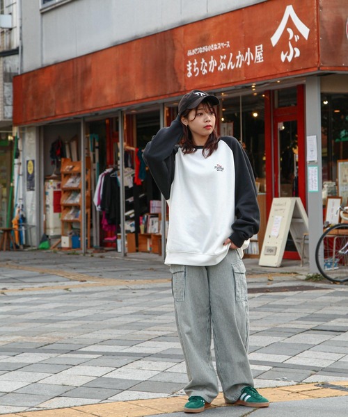 ZIP FIVE(ジップファイブ)の「【ZIP FIVE】 3タイプ アソート ビッグシルエット 長袖 ラグラン スウェット トレーナー(スウェット・メンズ・グレー系/杢グレー/アイボリー系/ホワイト系1/ホワイト系/ホワイト×ブラック/アイボリー系1/アイボリー系2/チャコール/オートミール・LARGE/MEDIUM/X-LARGE)」の19枚目の写真
