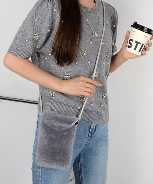 ALWAYS GOOD TIME（オルウェイズグッドタイム）の「ファースマホショルダー/マルチケース（ショルダーバッグ・レディース・ホワイト/ベージュ/ライトピンク/ブラック/アイボリー/グレー・ONE）」の7枚目の写真